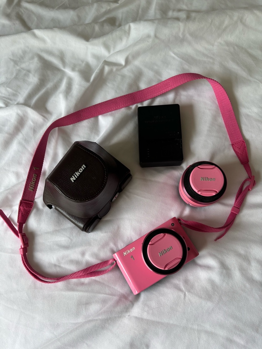 Nikon 1 J1 Pink Digital Camera